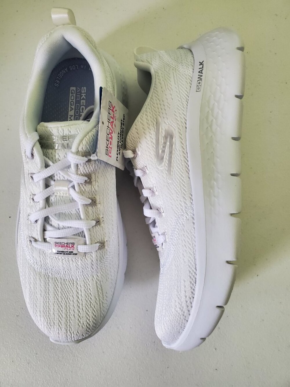 GoWalk Sneakers - Picture 3 of 5